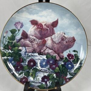 Danbury Mint, Pigs in Bloom, Joan Wright, " Hamming It Up" Farm, Garden, Cottage